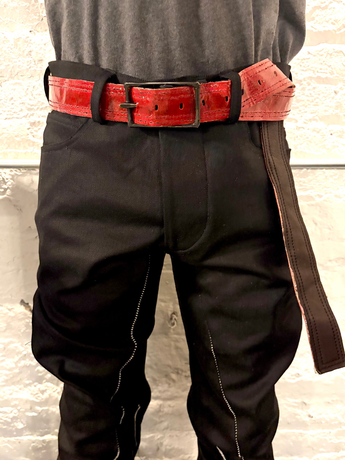 FW25 ||KNG  13 ALUMINUM SANDWICHED - OD BLACK + RED