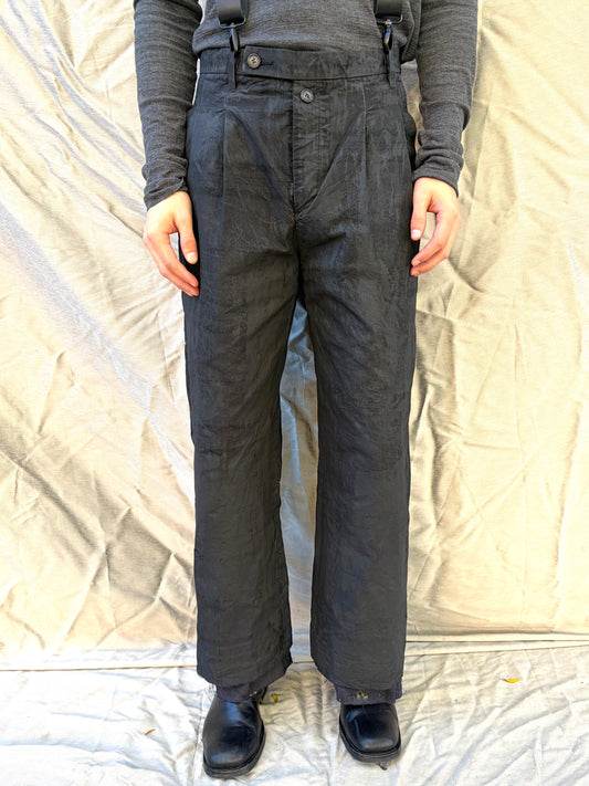 FW25 ||CLASSIC PLEATED GODDE PANTS|| COTTON || CHARCOAL COATED BLACK