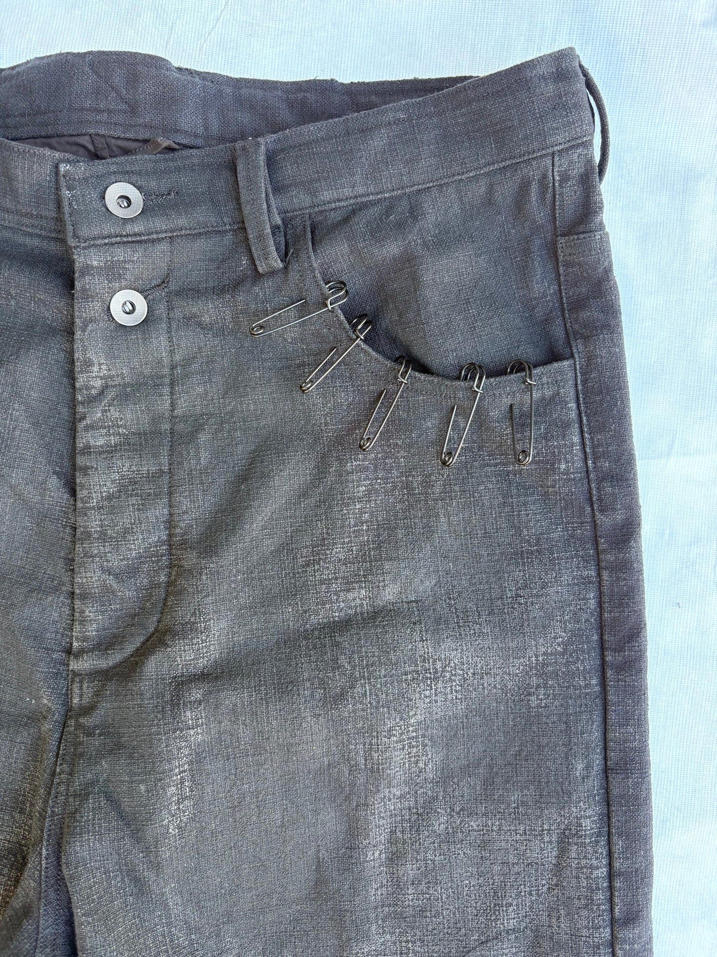 FW25 || PINNED + CHAINED GODDE JEANS || CHARCOAL COATED LINEN