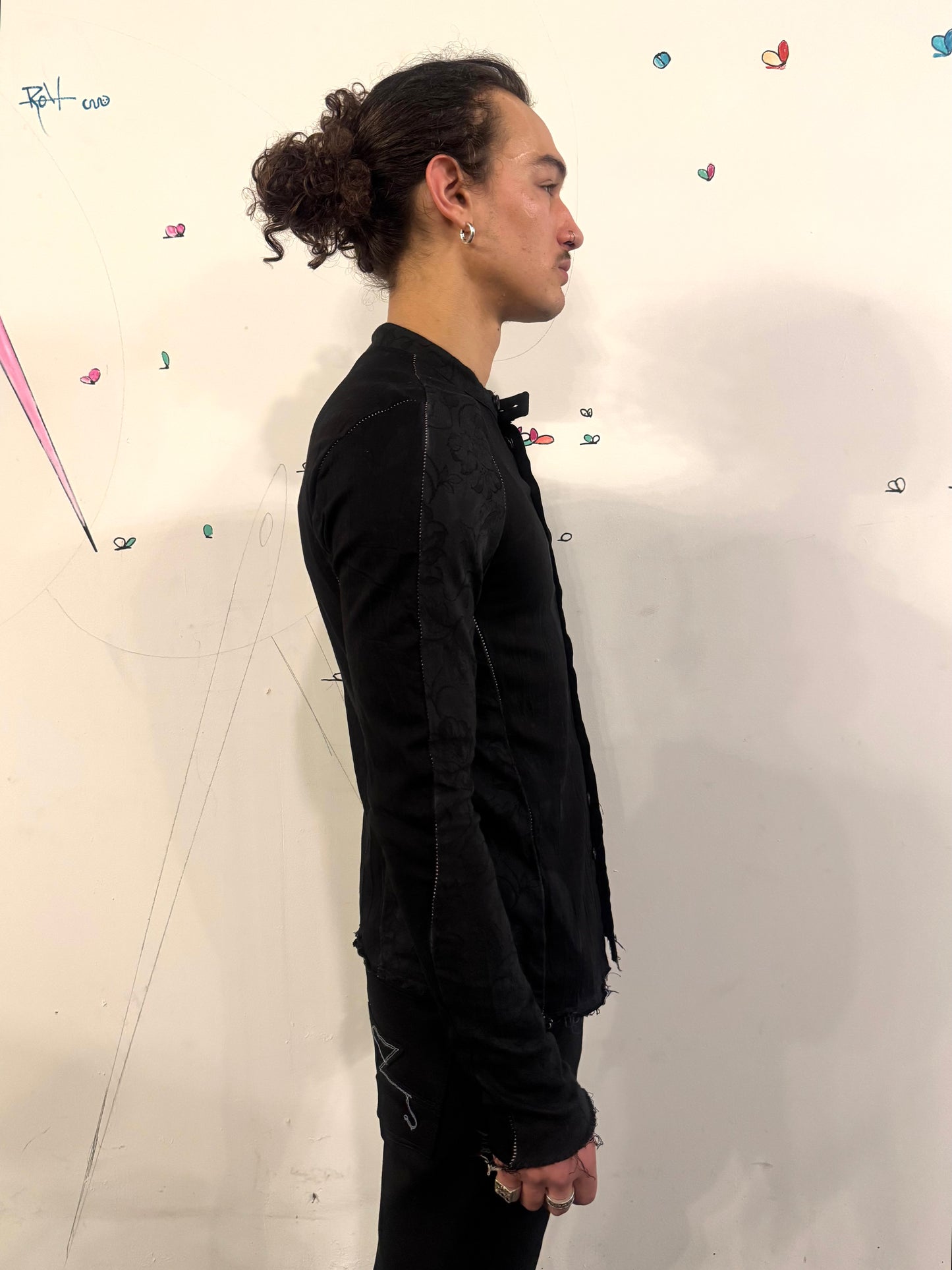 SS26 || OVERLOCKED RAGLAN LONG SLEEVE SHIRT - BLACK