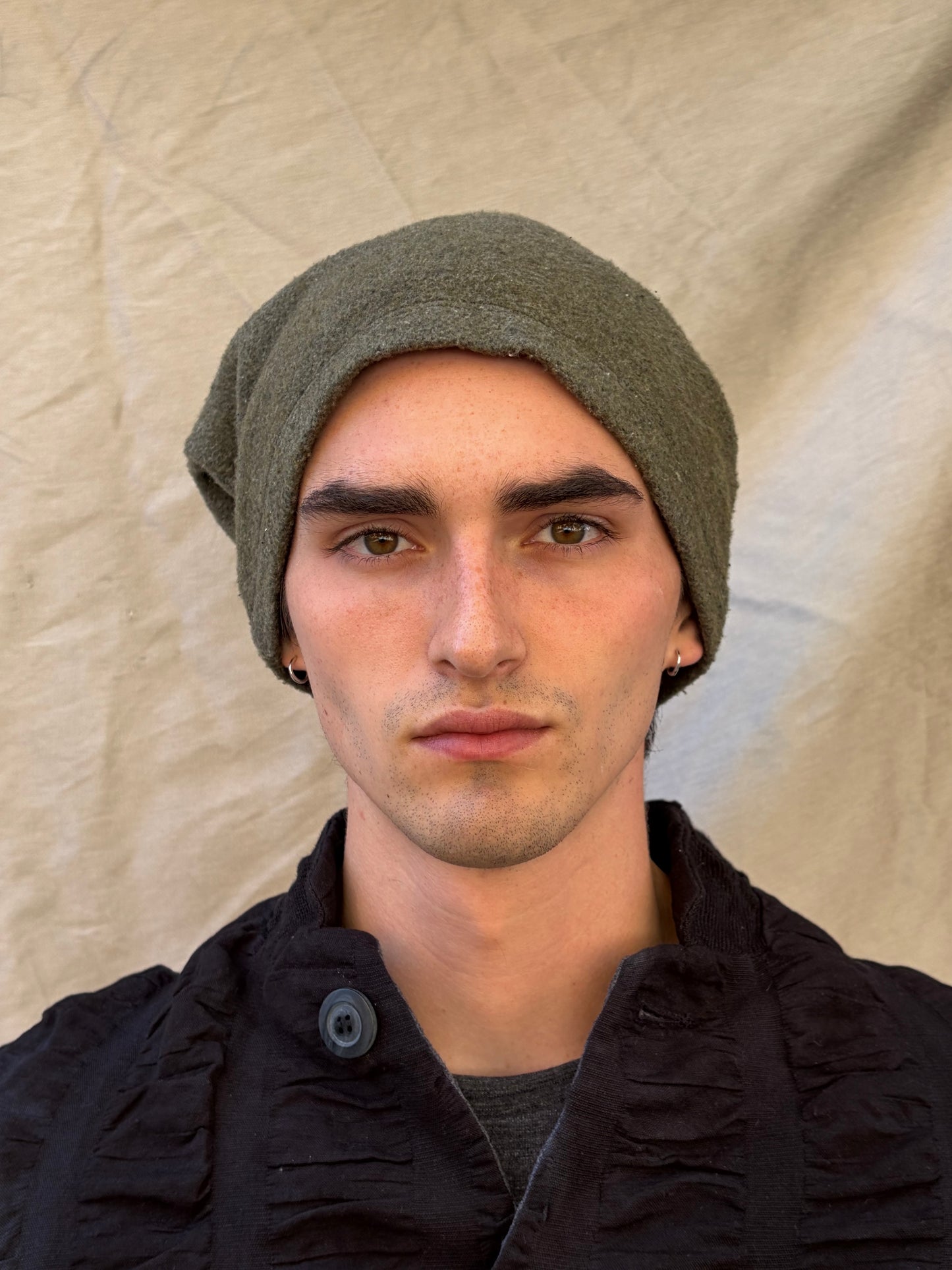FW25 || LONG DOME BEANIE ||GREY -GREEN