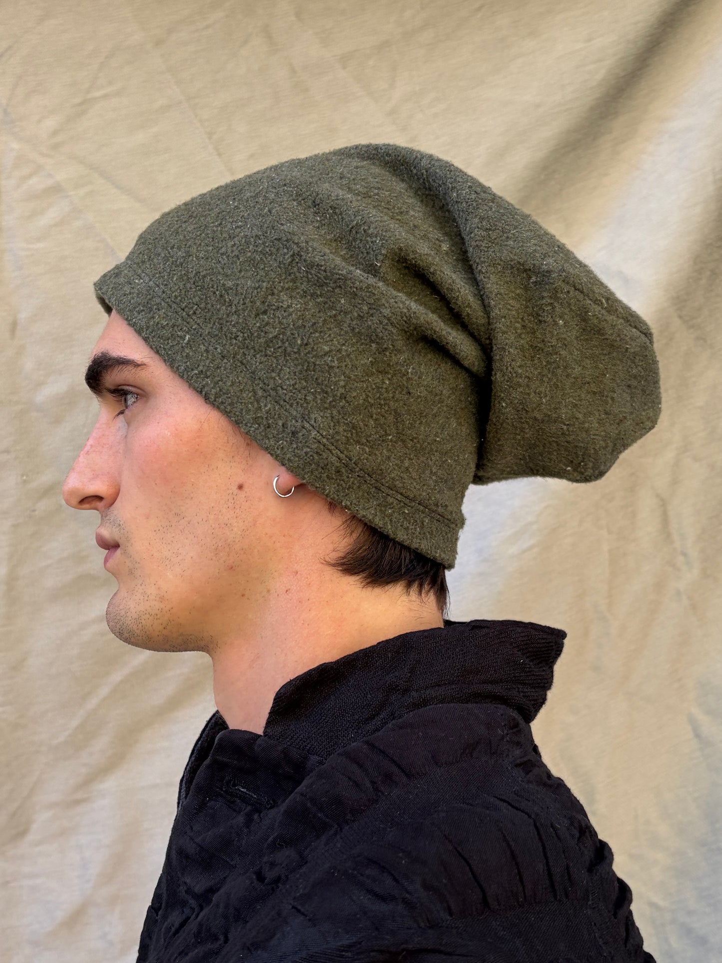 FW25 || LONG DOME BEANIE ||GREY -GREEN