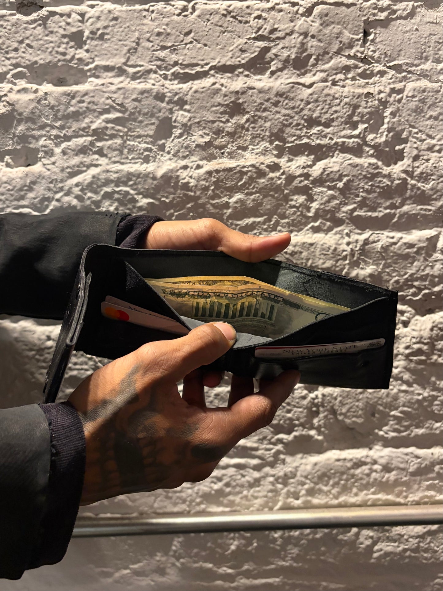 FW25 || WALLET /A\  - BLACK || MOONSTAR