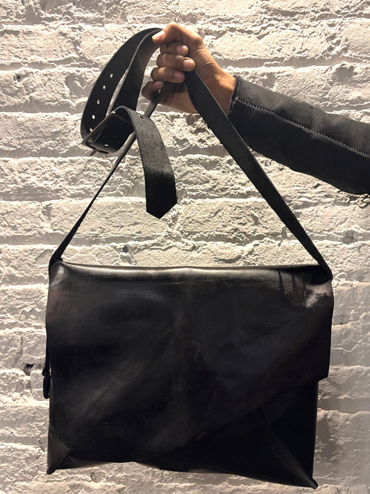 FW25 || POLIS - CLASSIC  || BLACK || HORSEHIDE