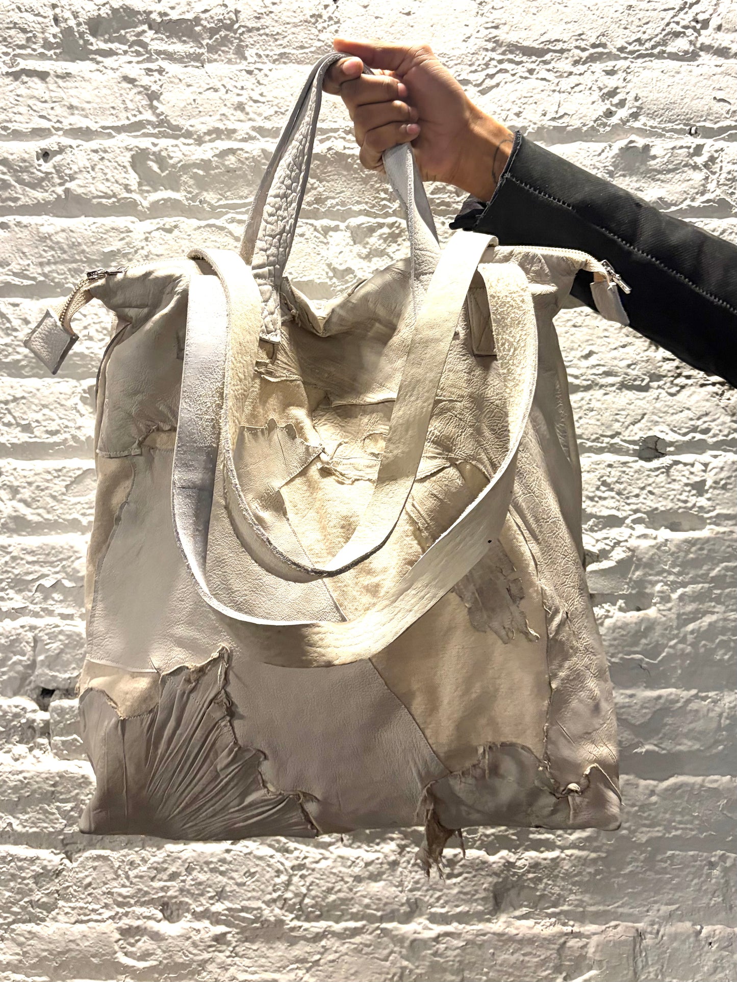 FW25 || BROOKLYNITE TOTE || WHITE || MOONSTAR + BISON