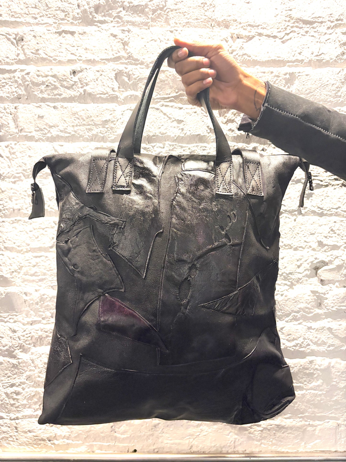 FW25 || BROOKLYNITE TOTE  || BLACK || MOONSTAR