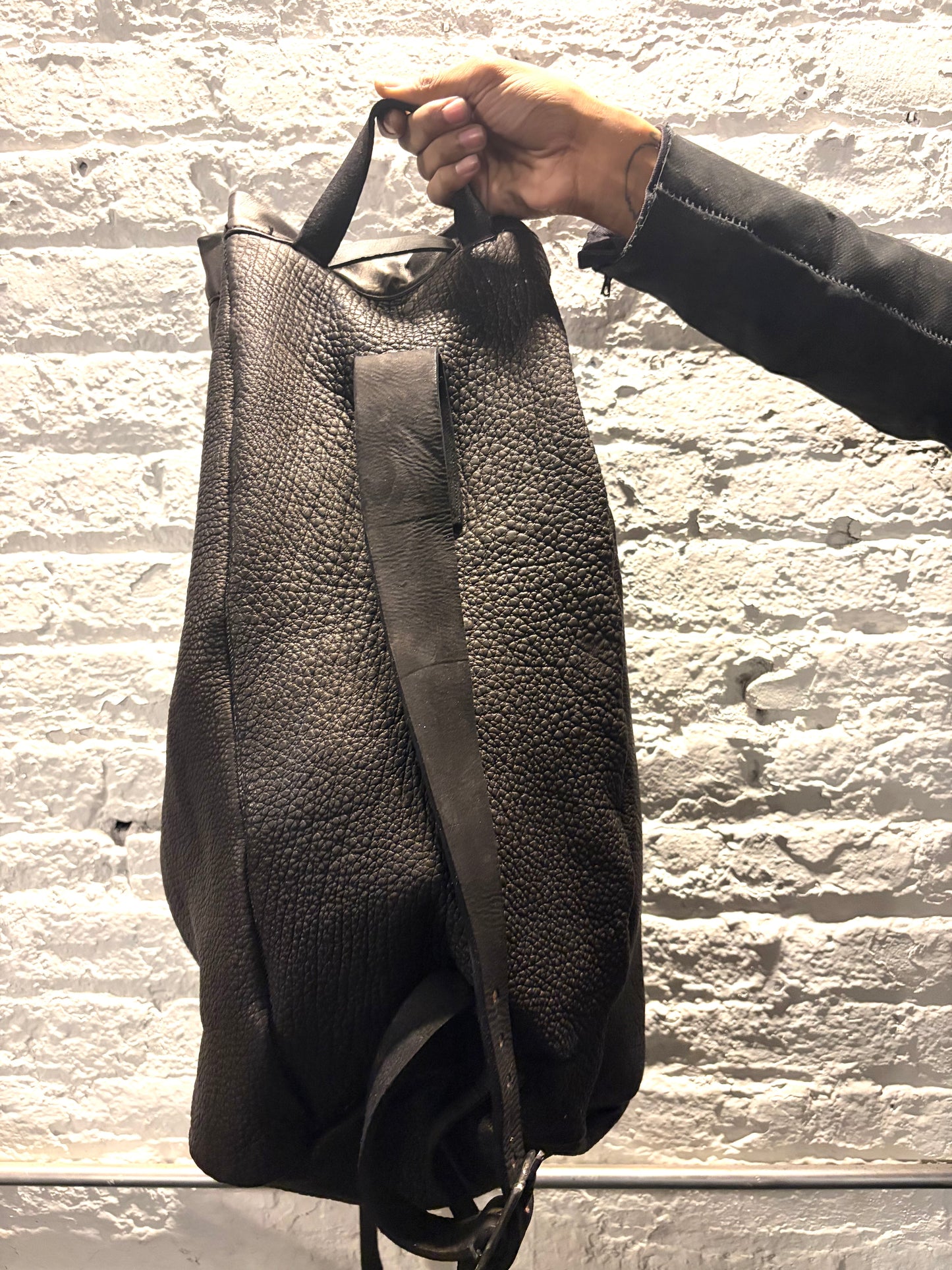 FW25 || ONE SHOULDER SLING BAG || BLACK BISON