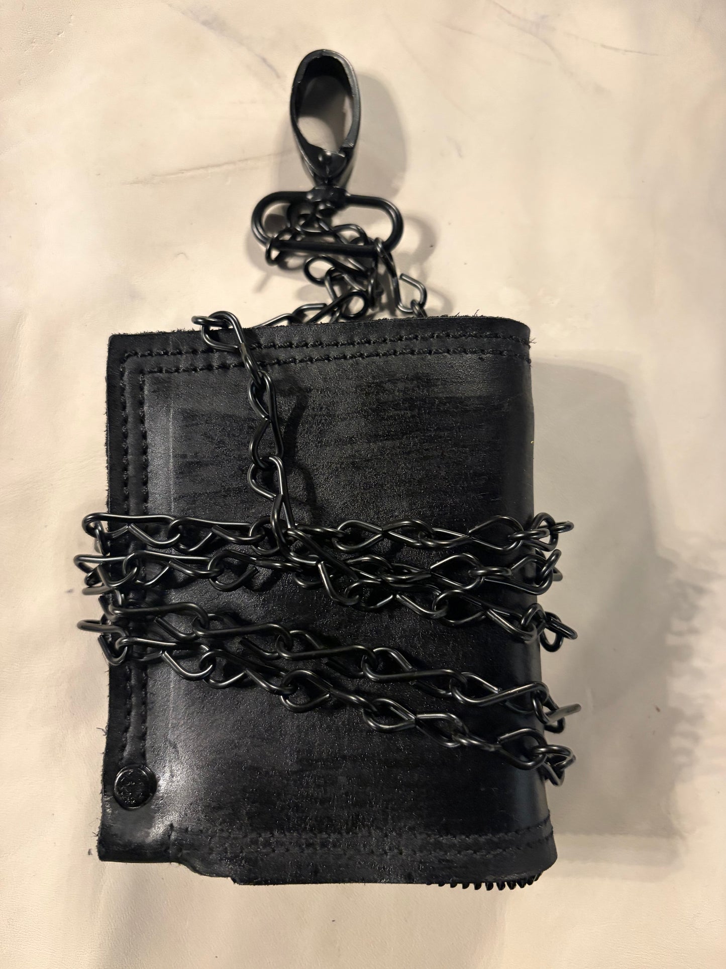 FW25 || ZB BLACK JACK + HOOK WALLET - BLACK || COWHIDE