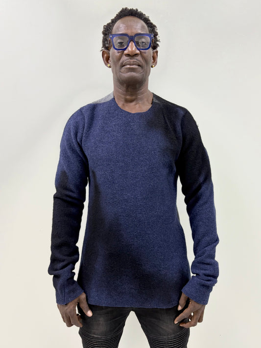 FW25 || FAULTED SHOULDER .5 GRADIENT SWEATER|| 100% WOOL ||BLUE-GREY