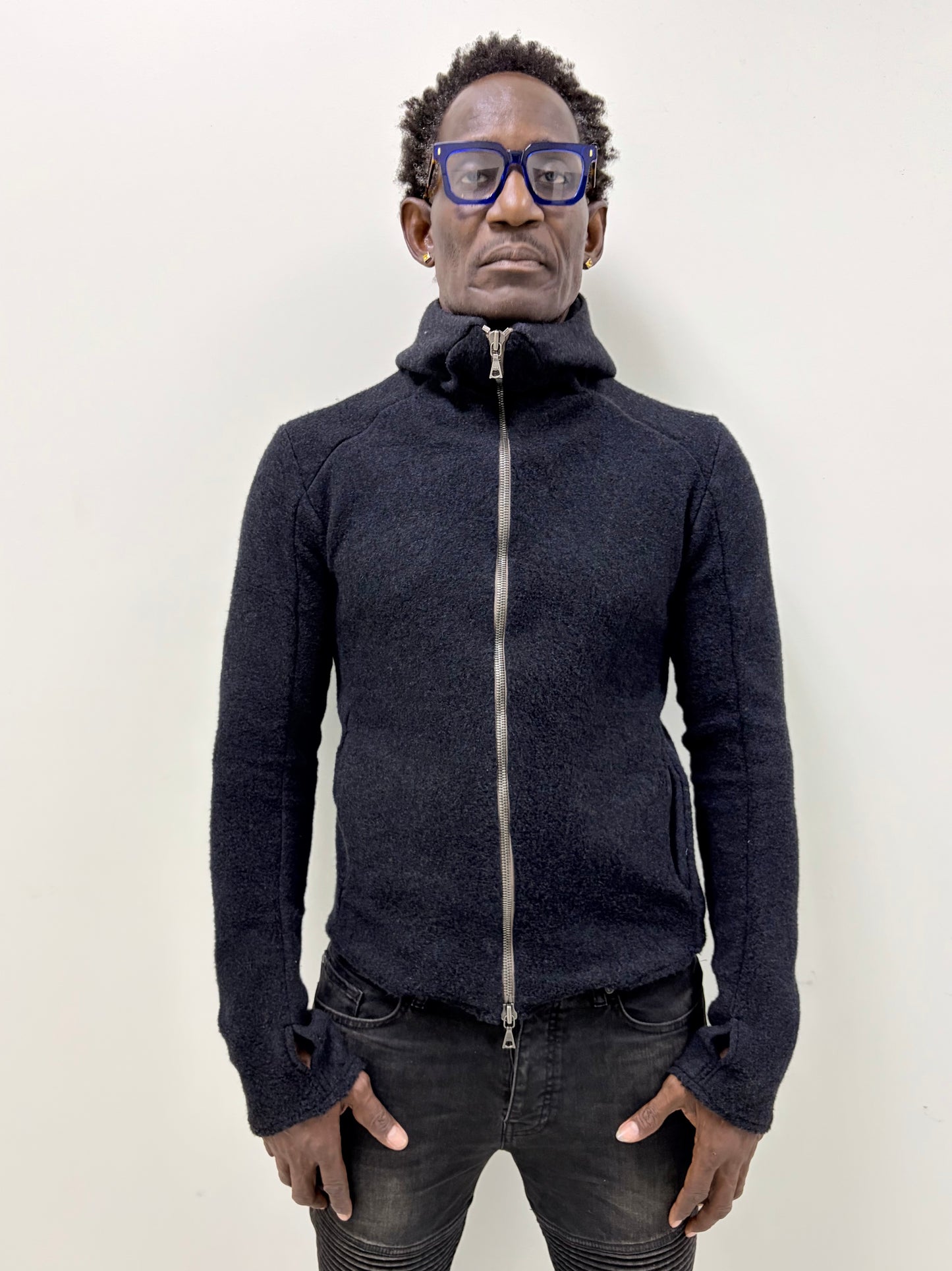 FW25 || HENRIKKSON HOODED TOP || BLACK || COTTON