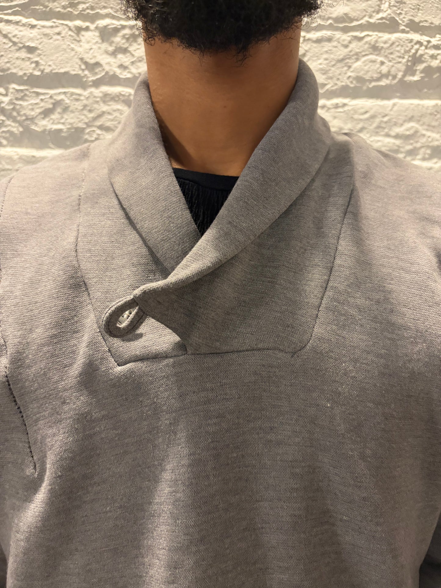FW25|| OVERLOCKED "WALMS" COLLAR SWEATER  ||  GREY
