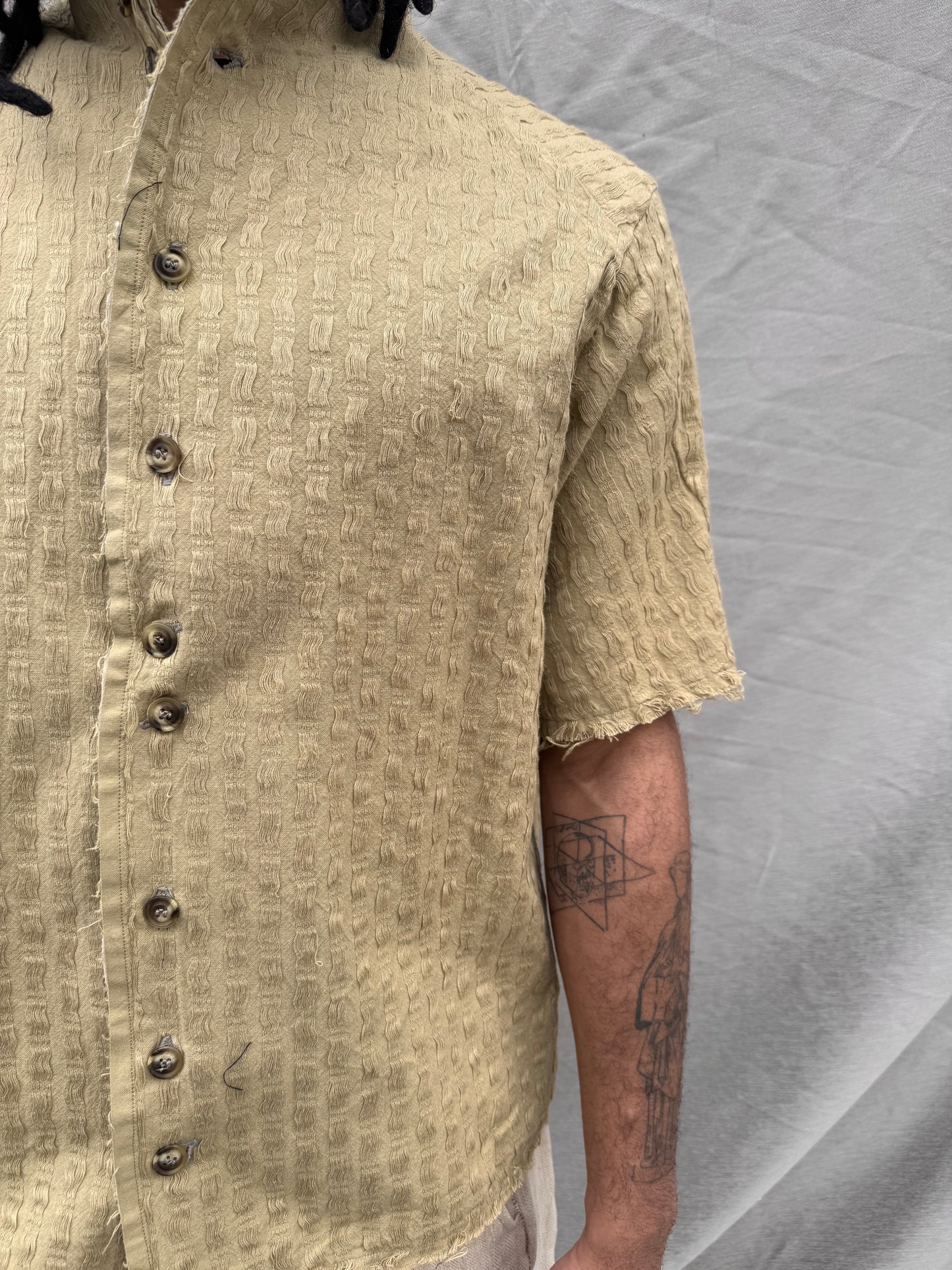 SS25 || PROTOLOGICAL ARCHETYPE SHORT SLEEVE SHIRT || KHAKI