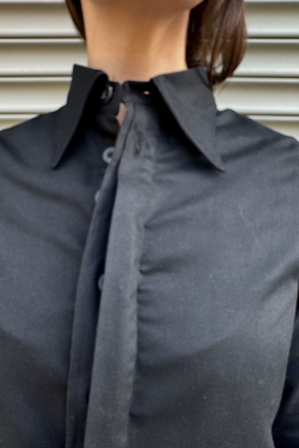 SS24 || FAULTED SHOULDER COTTON SHIRT || BLACK