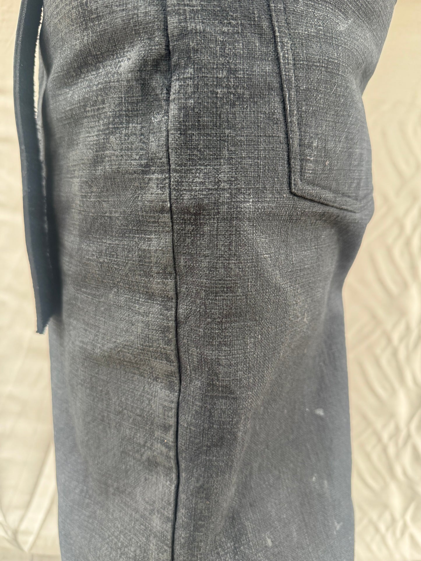 FW26 || GODDE - JEANS ||BLACK || VOLCANIC SULPHUR COATED LINEN