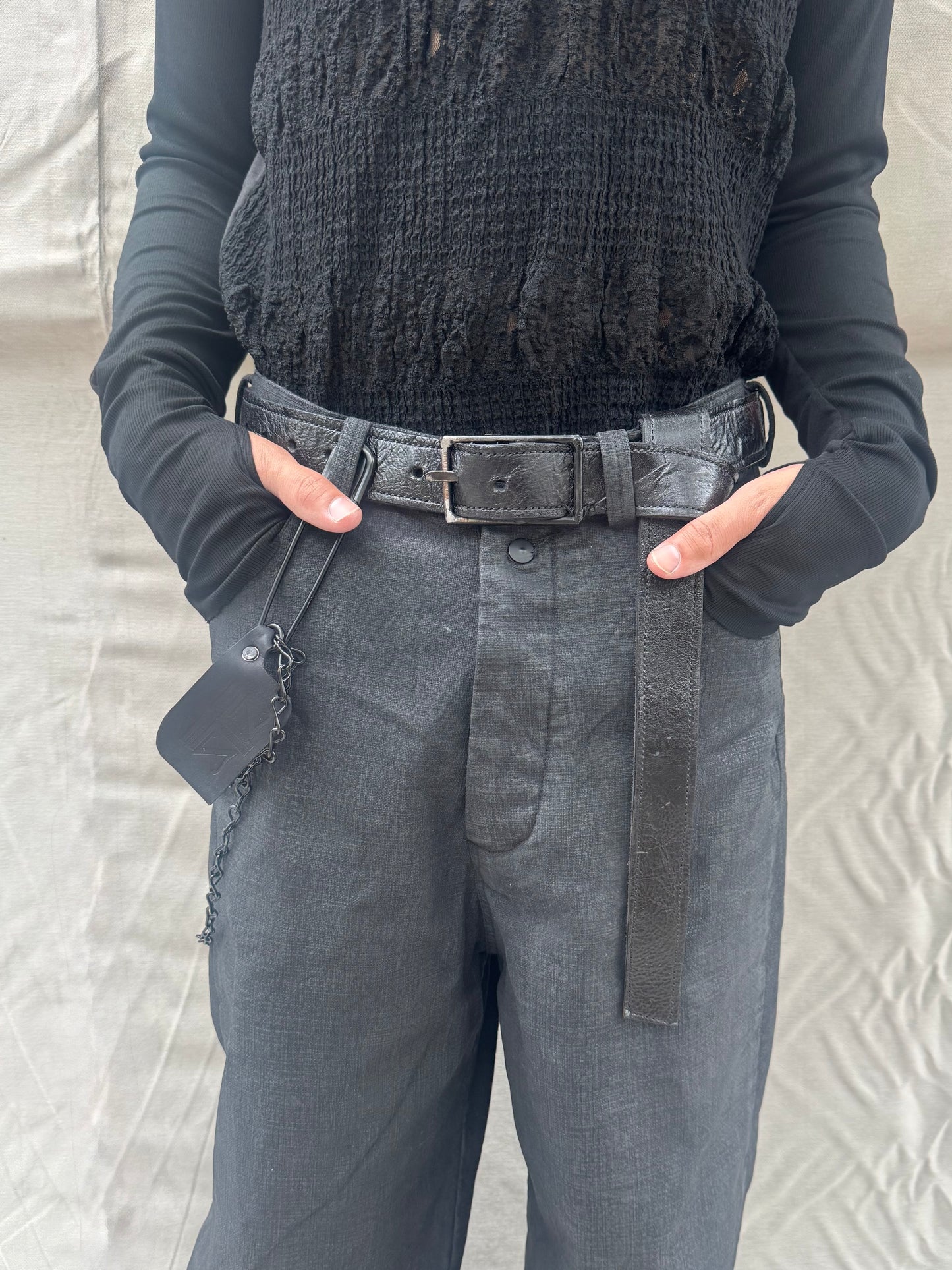 FW26 || GODDE - JEANS ||BLACK || VOLCANIC SULPHUR COATED LINEN
