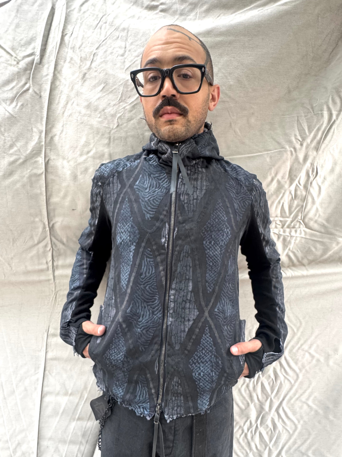 FW26  ||  HENRIKSSON | Z POCKED EMBROIDERED || COATED VOLCANIC SULPHUR
