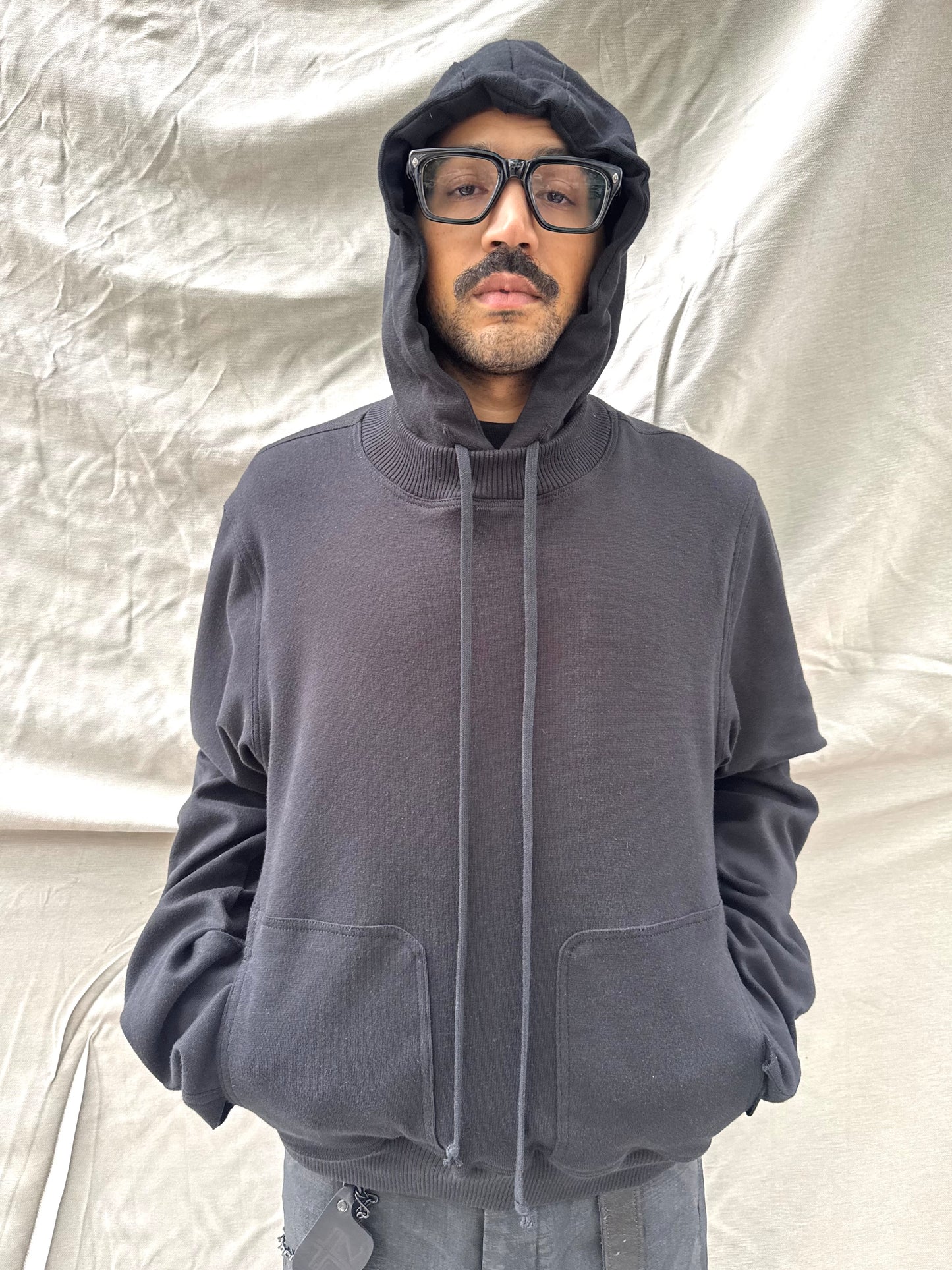 FW26 || 5 FAULTED SHOULDER - DOUBLE STITCHED HOODIE || BLACK COTTON