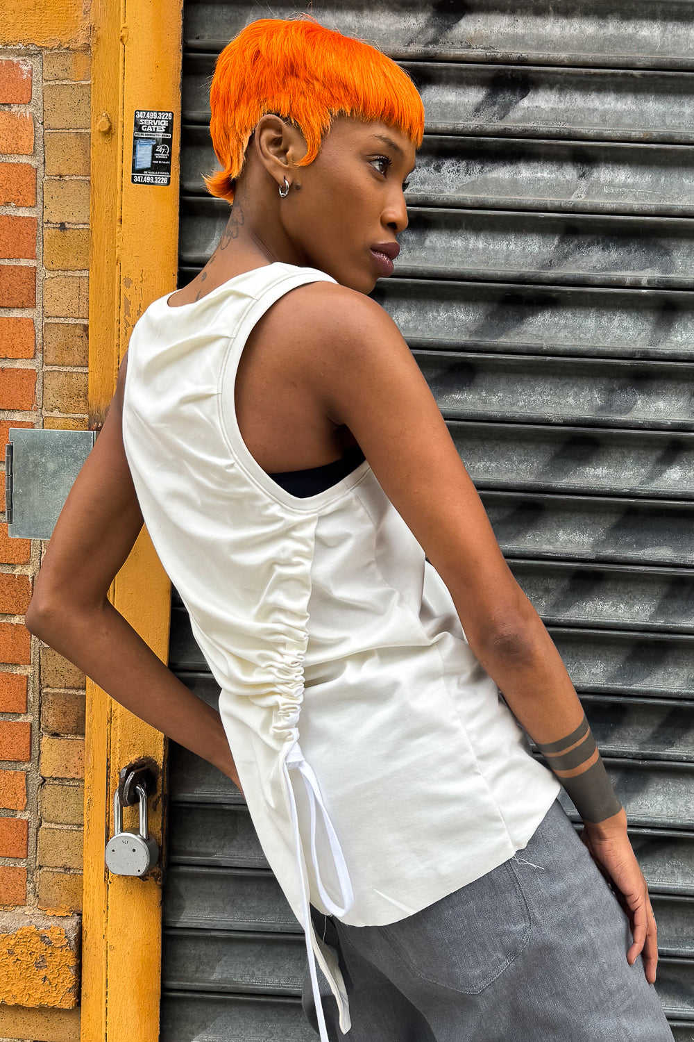 SS24 || CONVERTIBLE RUCHED BACK TANK || WHITE