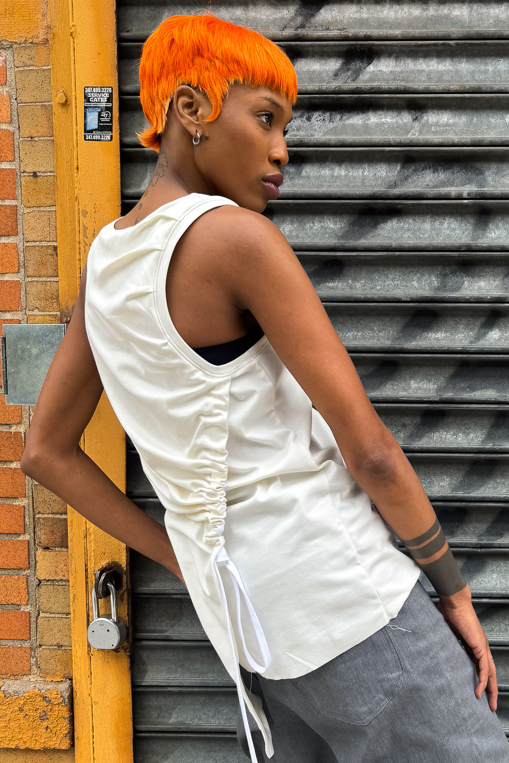 SS24 || CONVERTIBLE RUCHED BACK TANK || WHITE