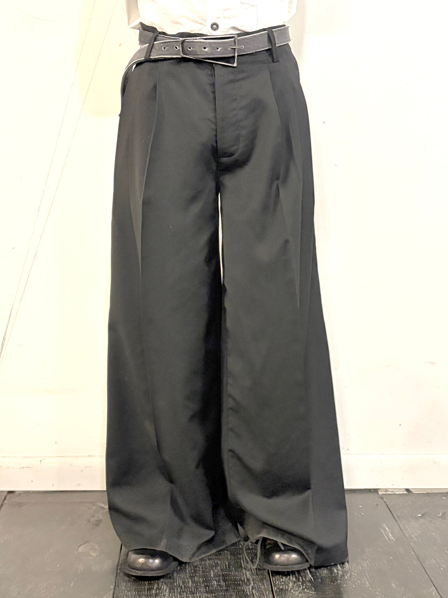 SS26 || TAILORED PANTHEON PANTS|| TROPICAL WOOL || BLACK