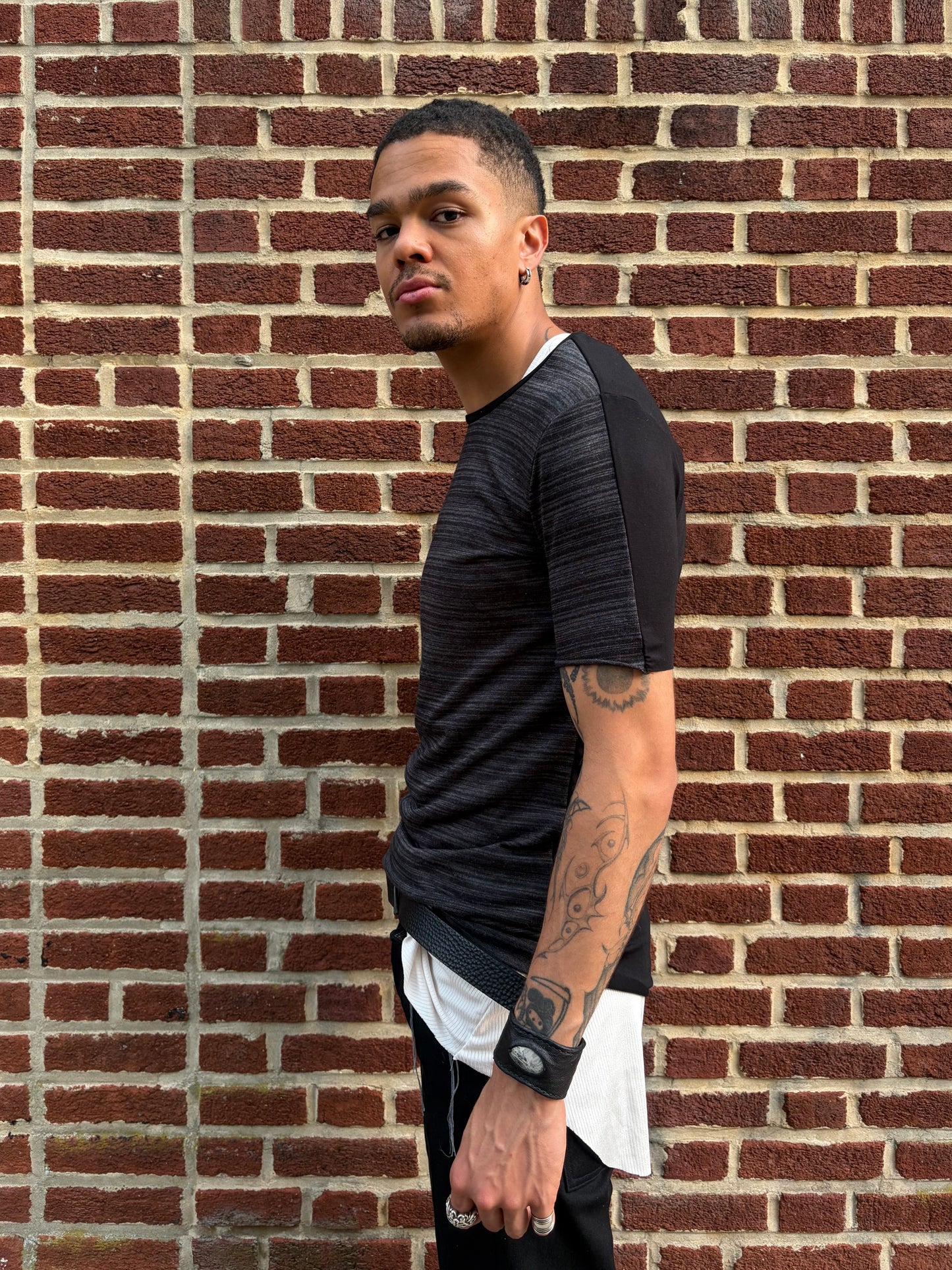 ZBT JAMAICA || .5 PRIMORDIAL SHORT SLEEVE || GREY STRIPE ON BLACK