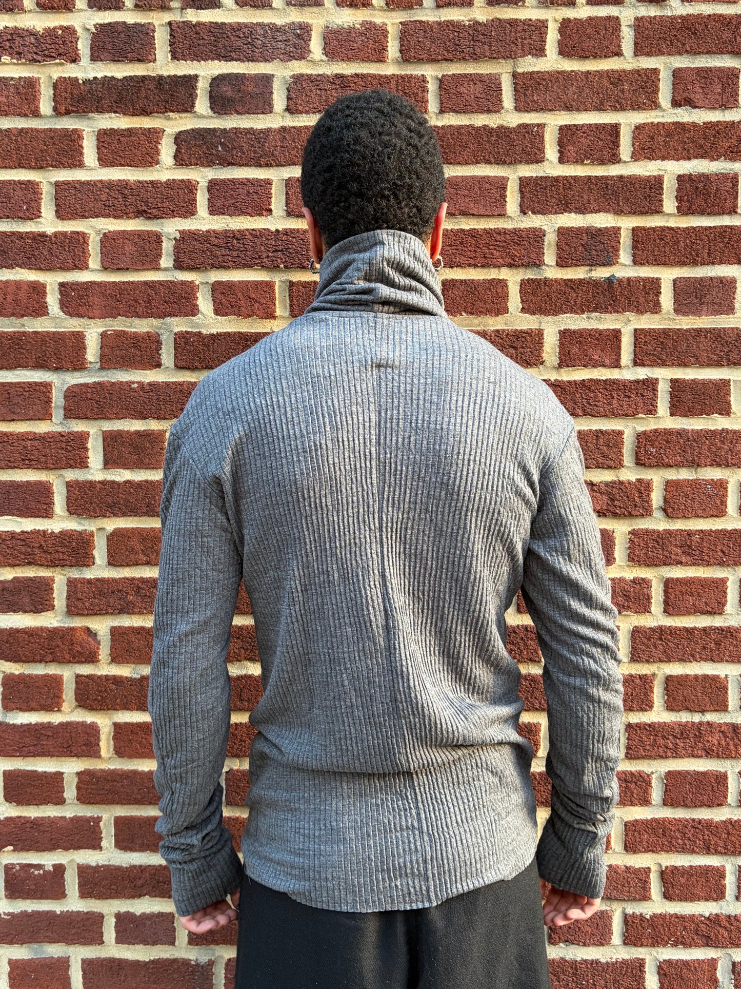 ZBT JAMAICA || HIGH NECK FAULTED SHOULDER LONG SLEEVE || RIBBED GREY