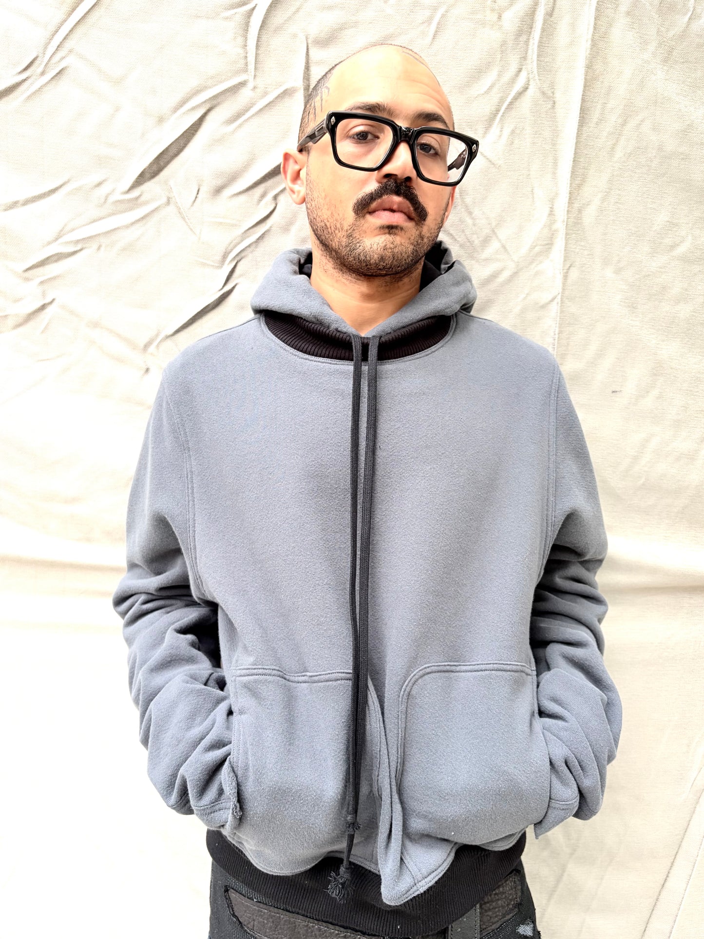 FW26 || FAULTED SHOULDER - DOUBLE STITCHED HOODIE ||GREY COTTON