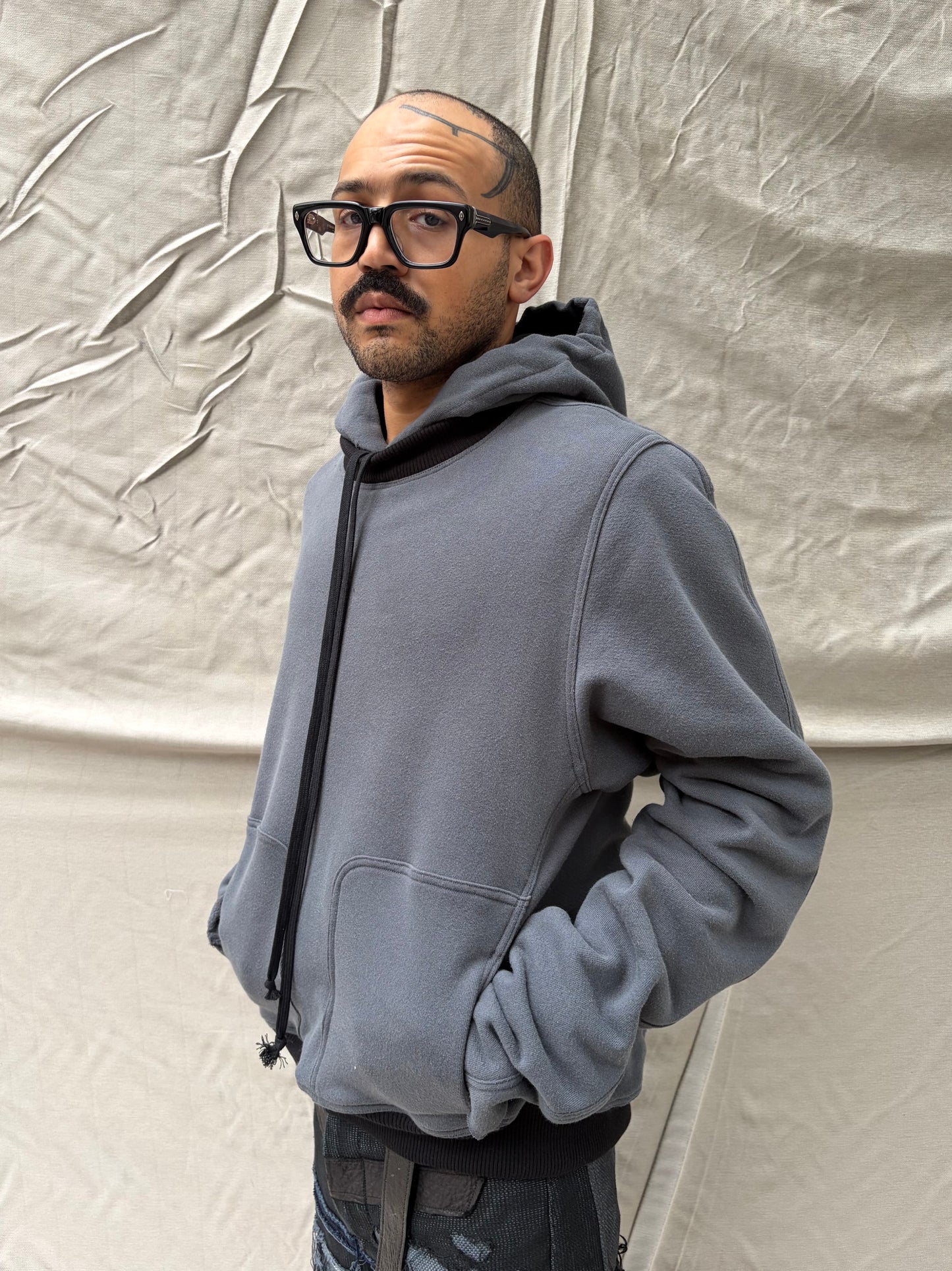 FW26 || FAULTED SHOULDER - DOUBLE STITCHED HOODIE ||GREY COTTON