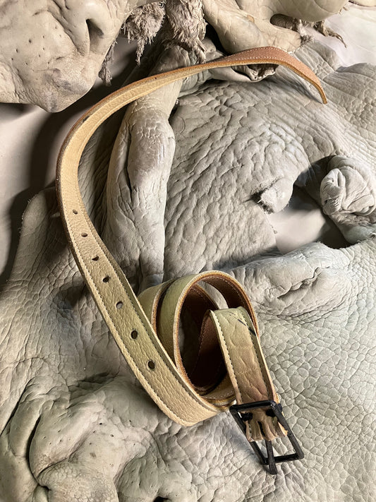 FW25 || KGN 13 1" BELT || ECRU - BISON