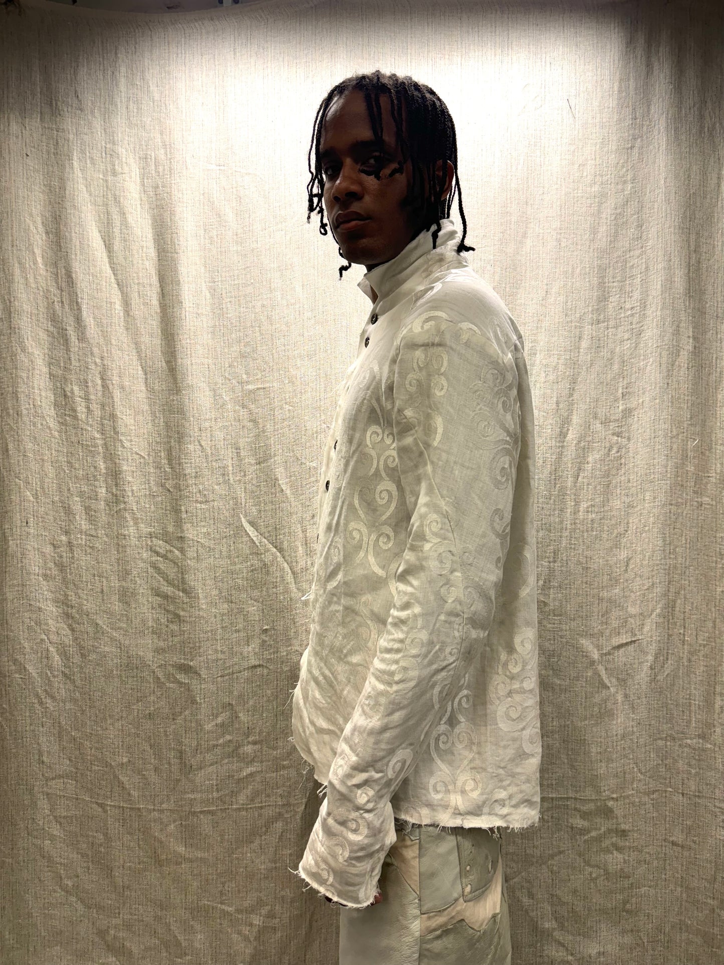 FW24 || PROTOLOGICAL ARCHETYPE EMBROIDERED SHIRT || WHITE