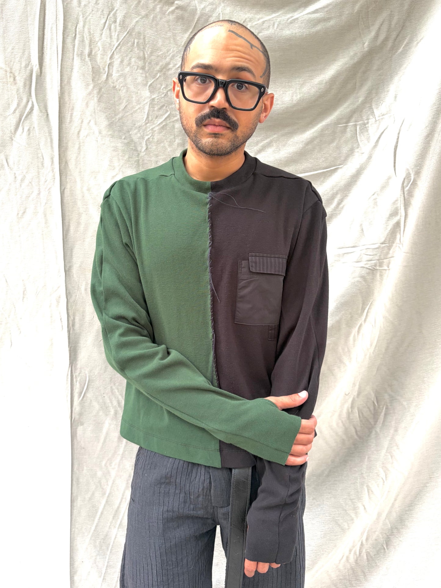 FW26 || .5 SCHULTER MIT RISS - |BOX| T-SHIRT - LANGARM || SCHWARZ + GRÜN