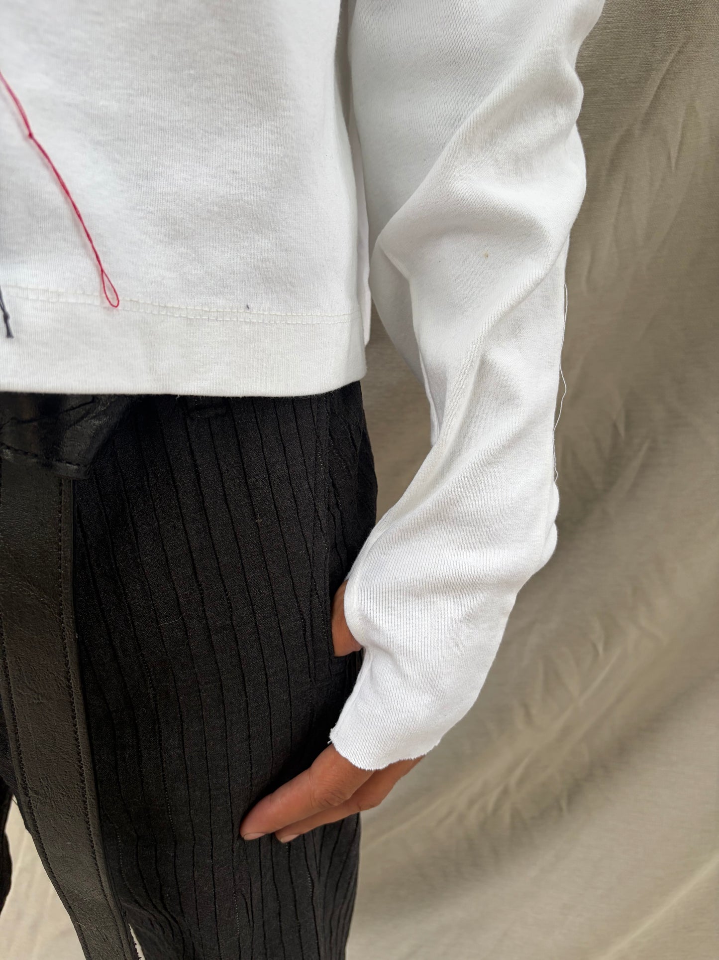 FW26 || FAULTED SHOULDER - |BOX| TEE -  LONG SLEEVE || WHITE