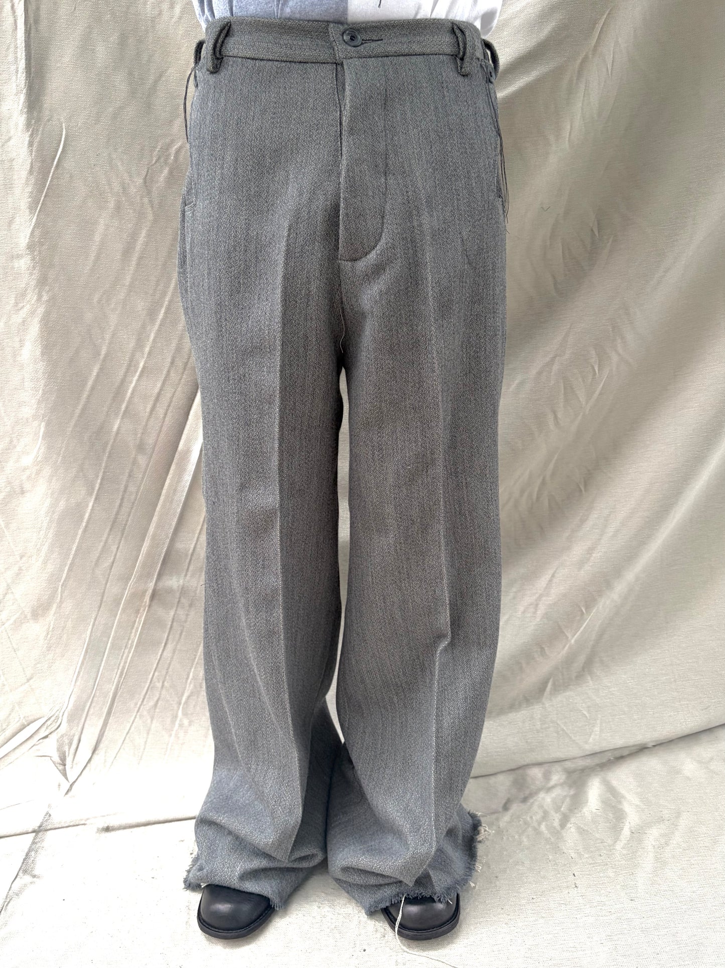 FW26 || Z POCKET EXPANDED GODDE  ||GREY WOOL + LINEN BLEND