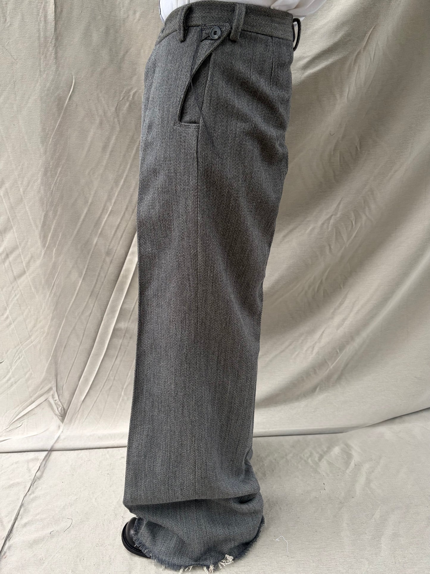 FW26 || Z POCKET EXPANDED GODDE  ||GREY WOOL + LINEN BLEND