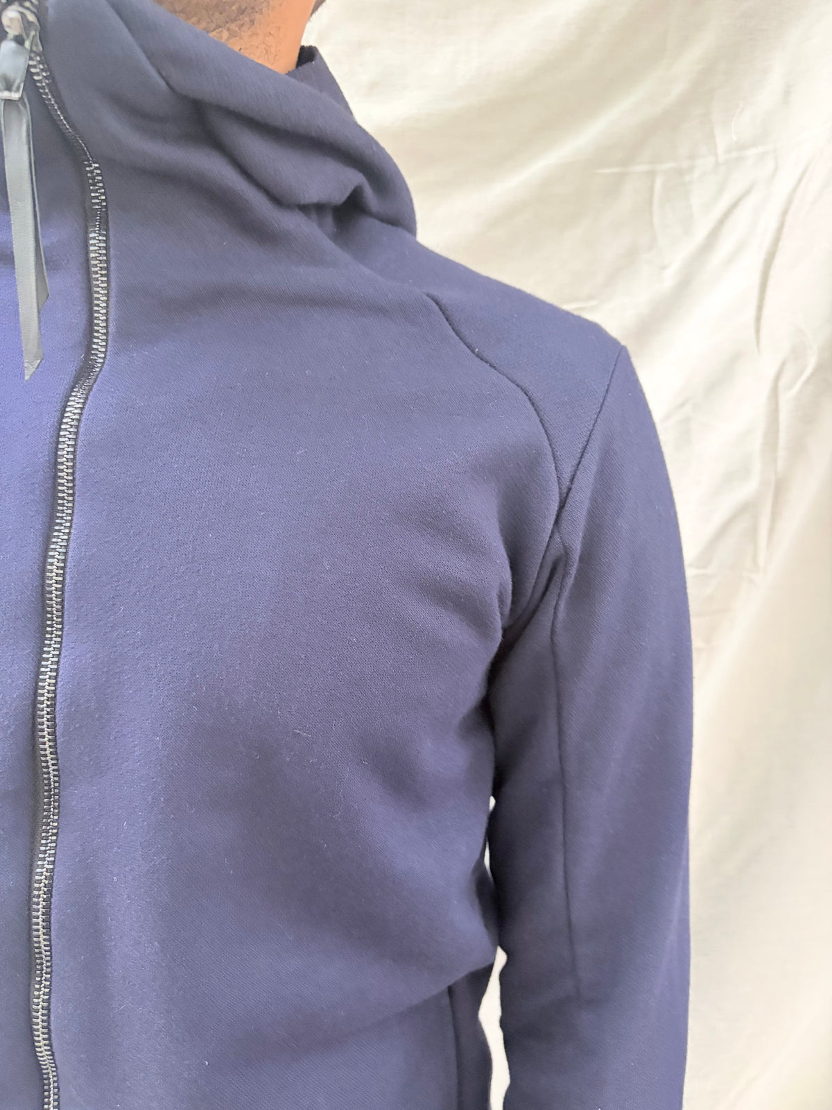 FW26  ||  HENRIKSSON CLASSIC || 100 % BAUMWOLLE || MIDNIGHT VIOLET