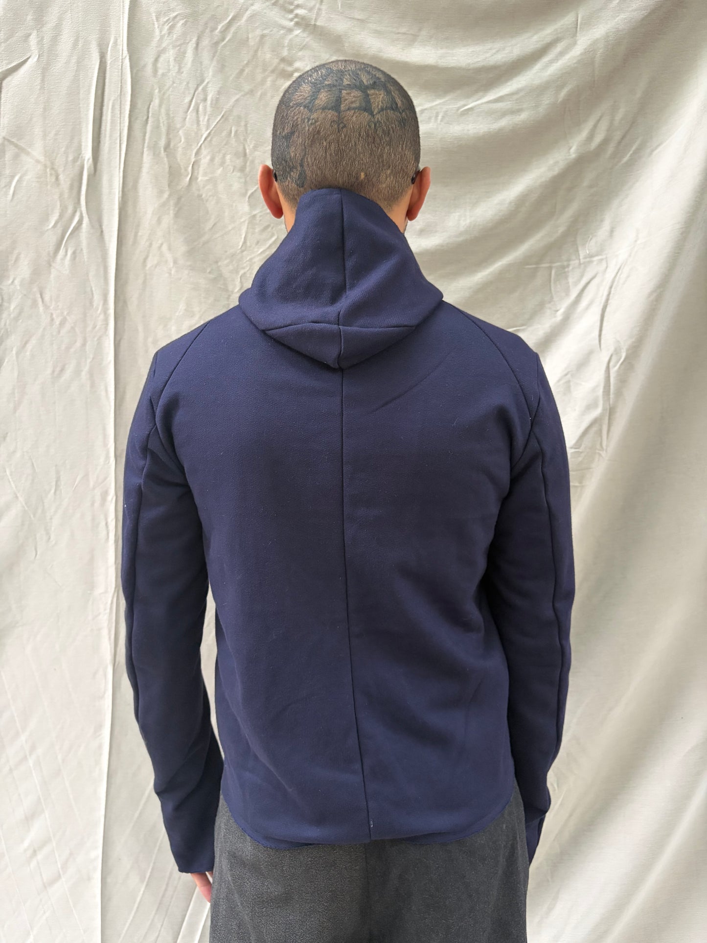 FW26  ||  HENRIKSSON CLASSIC || 100 % BAUMWOLLE || MIDNIGHT VIOLET