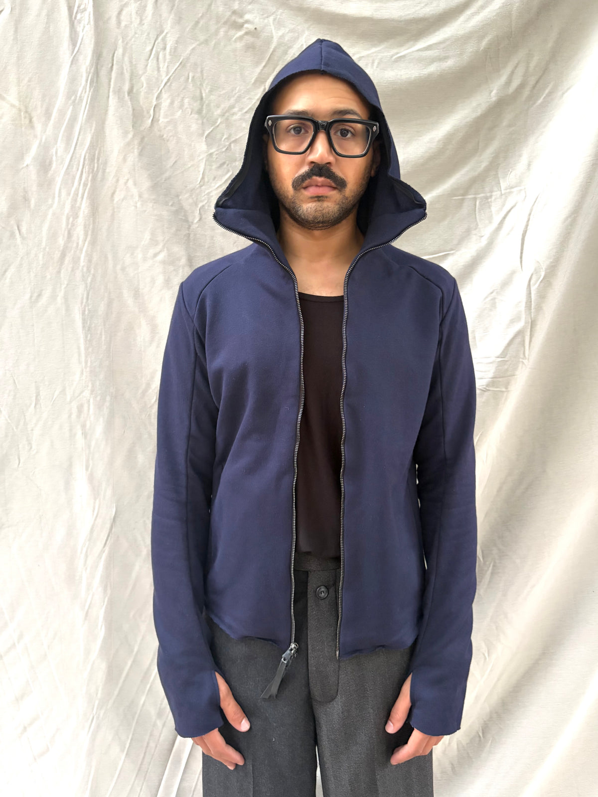 FW26  ||  HENRIKSSON CLASSIC || 100 % BAUMWOLLE || MIDNIGHT VIOLET