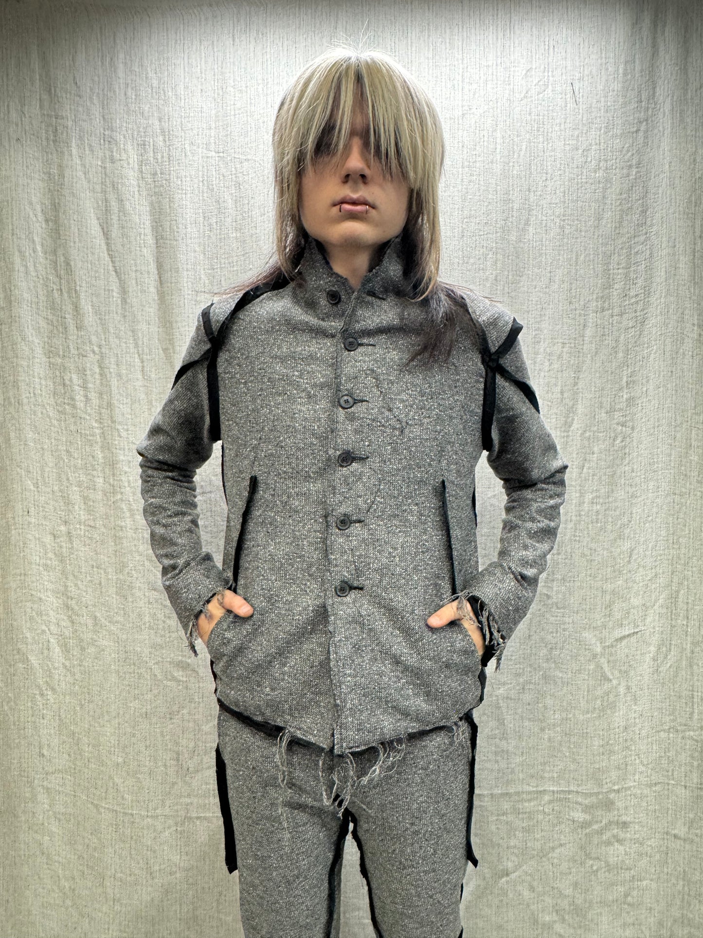 FW24 || PROTOLOGICAL ARCHETYPE SILK SEAMED SHIRT JACKET || GREY SILK