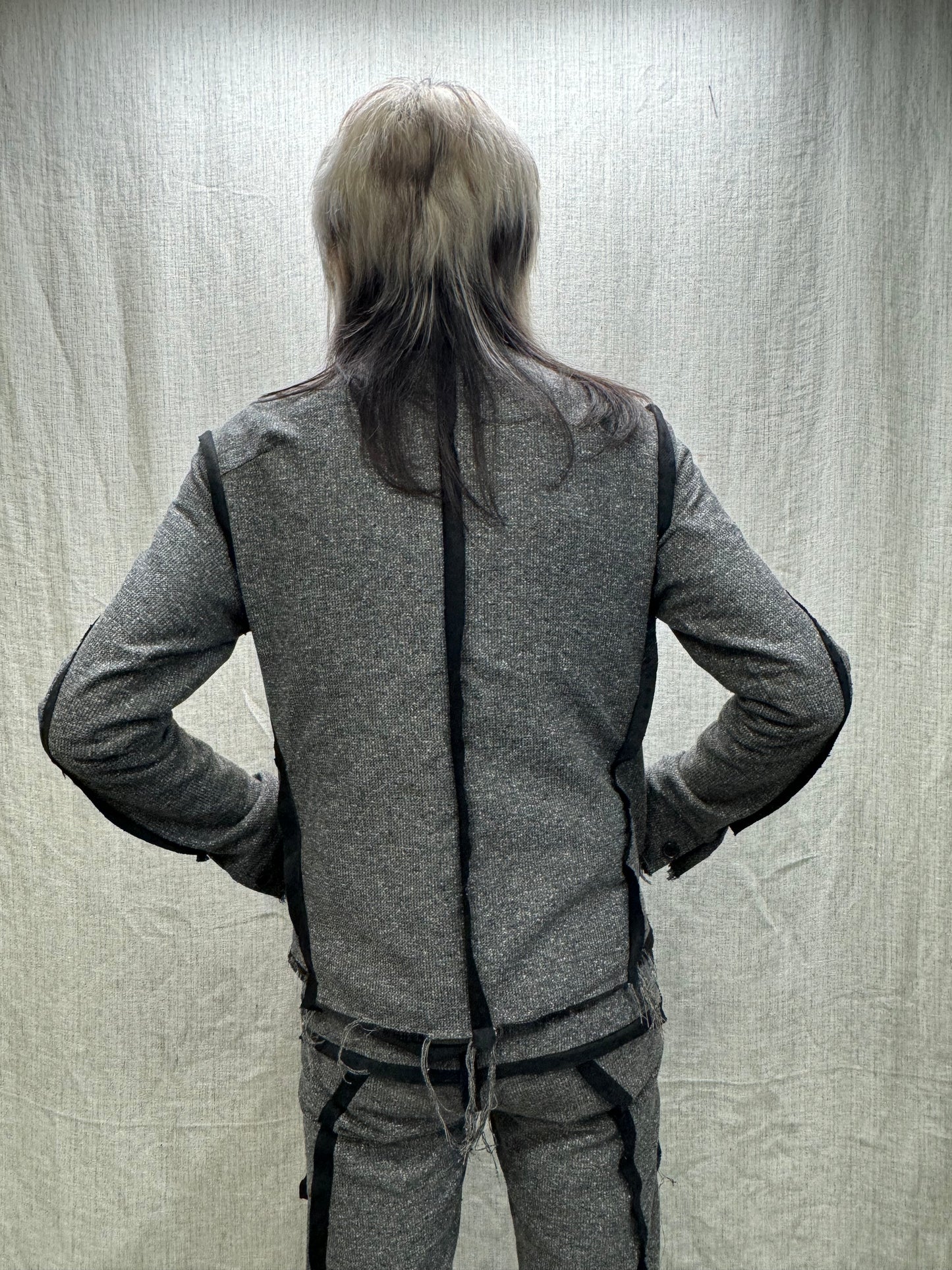 FW24 || PROTOLOGICAL ARCHETYPE SILK SEAMED SHIRT JACKET || GREY SILK