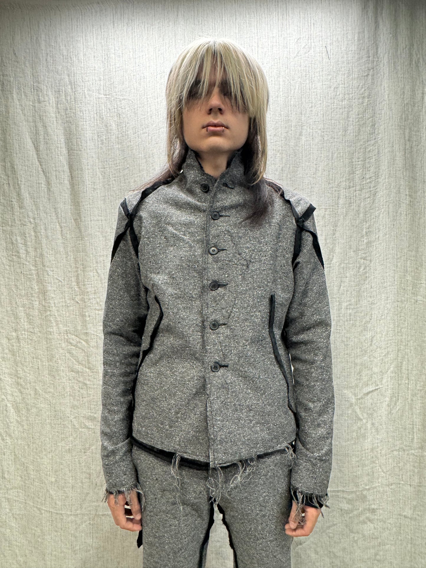 FW24 || PROTOLOGICAL ARCHETYPE SILK SEAMED SHIRT JACKET || GREY SILK