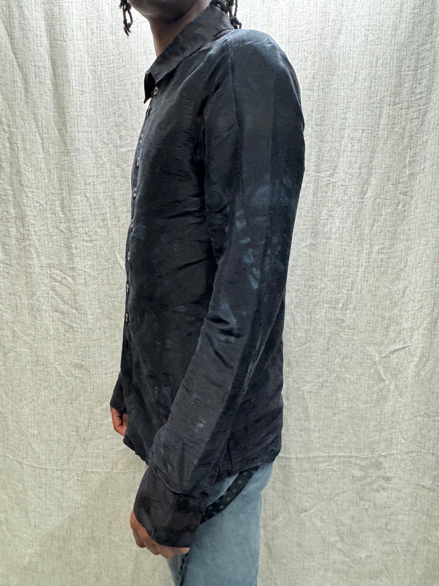 FW24 || FAULTED SHOULDER SILK SHIRT || OVERDYED BLACK