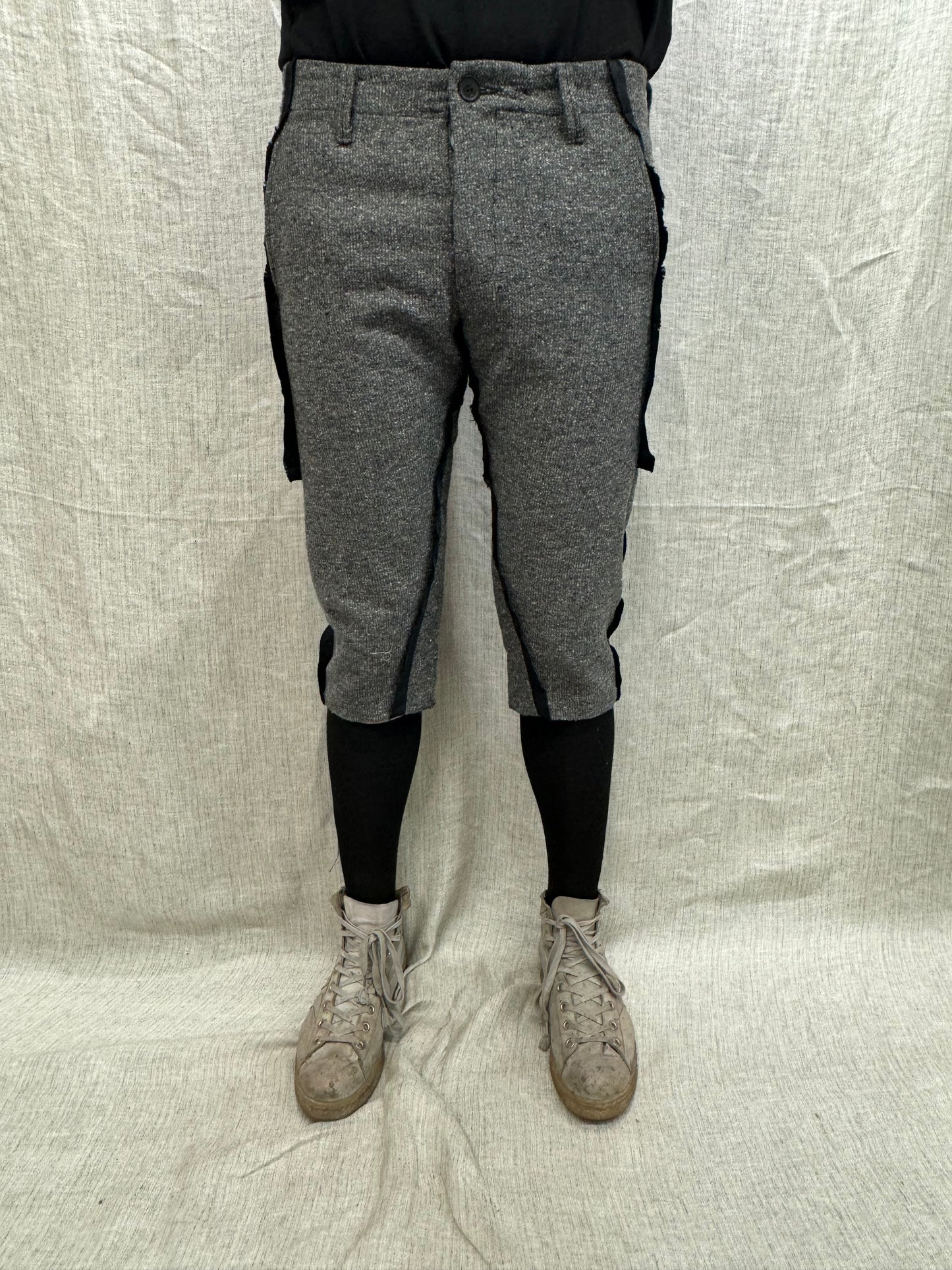 FW24 || SILK SEAMED CROPPED MINIMALIST PANTS || GREY SILK