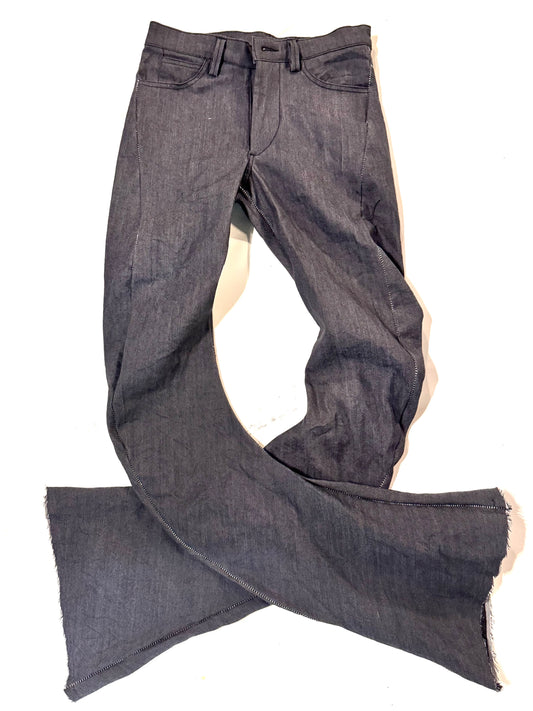FW25 ||  BOOT CUT OVERLOCKED  DNA JEANS ||GREY