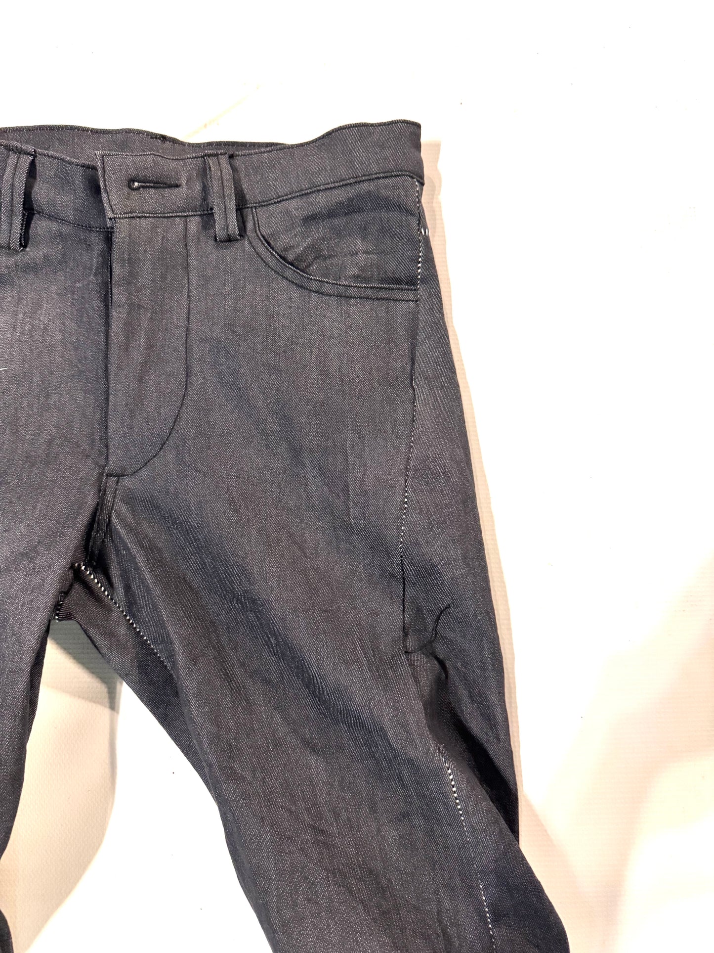 FW25 ||  BOOT CUT OVERLOCKED  DNA JEANS ||GREY