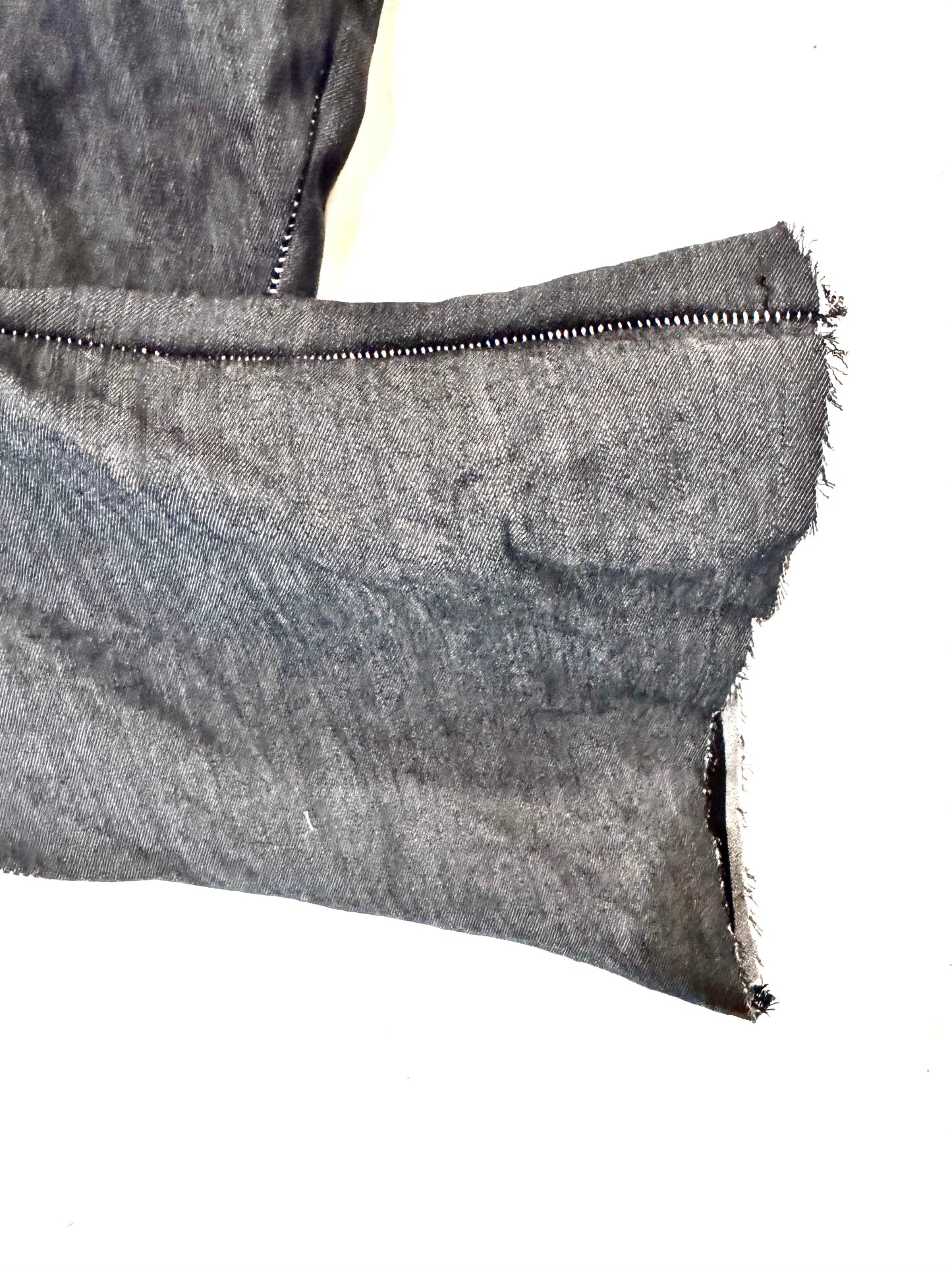 FW25 ||  BOOT CUT OVERLOCKED  DNA JEANS ||GREY