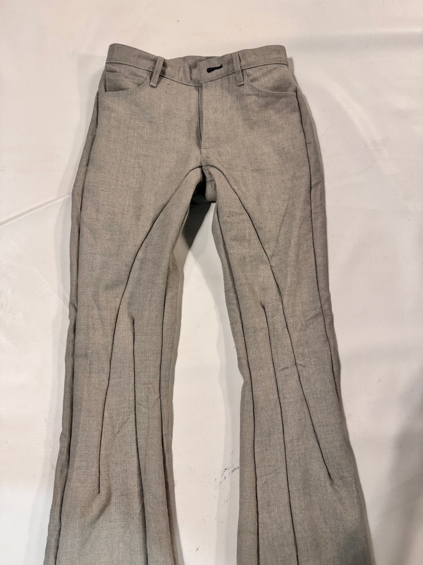 FW25 ||  BOOT CUT FLARED JEANS || 25TH ANNIVERSARY || ECRU