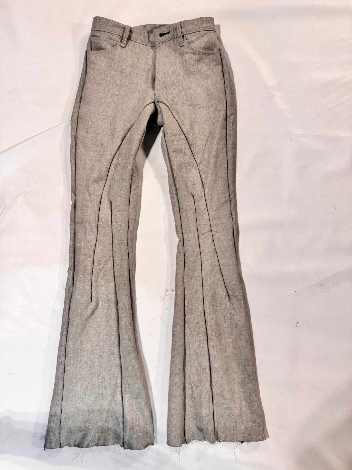 FW25 ||  BOOT CUT FLARED JEANS || 25TH ANNIVERSARY || ECRU