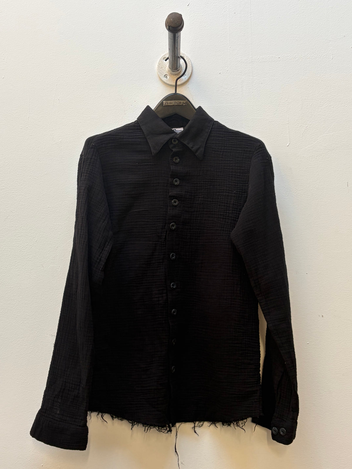 FS24 || SPITZREVERS 4-KNOPF-BLAZER MIT HERZSCHNITT || FLORAL