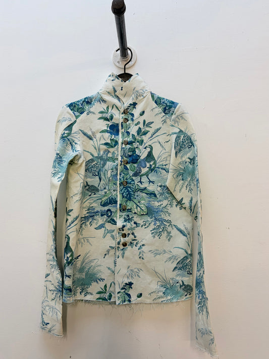 FS24 || SPITZREVERS 4-KNOPF-BLAZER MIT HERZSCHNITT || FLORAL