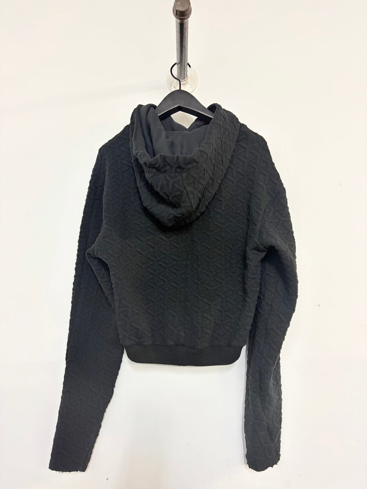 FEMME || FAULTED SHOULDER CROPPED HOODIE || OD BLACK
